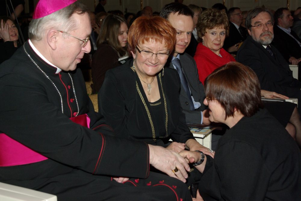 Janina Zgrzęska-córka Ireny Sendler była ogromnie wzruszona tulipanami, dzięki którym rozsławiane będzie imię Jej Matki