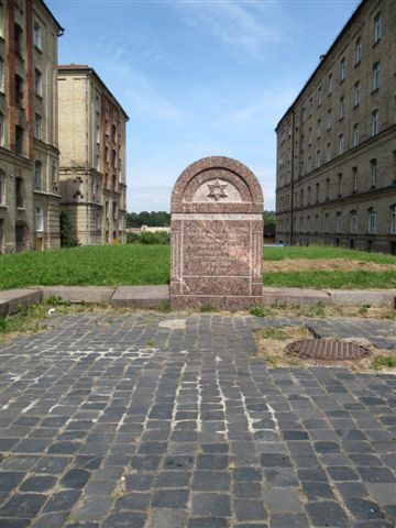 tablica upamiętniająca Małe Getto