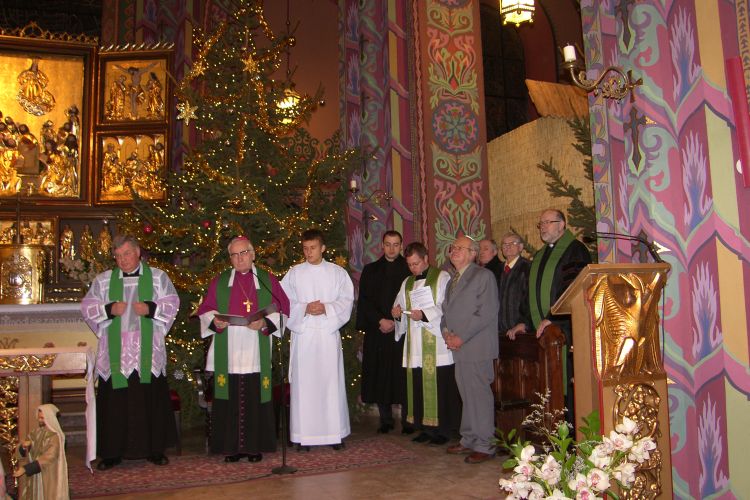 przedstawiciele kościołów chrześcijańskich oraz przedstawiciele gminy żydowskiej