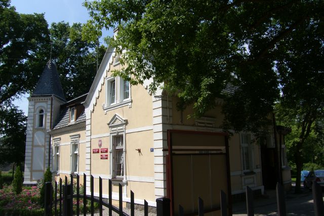 Urząd Miasta - budynek dawniej należał do żydowskiego hotelarza