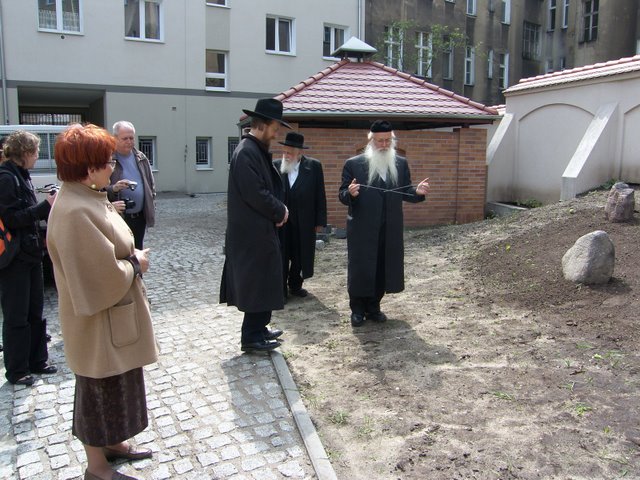 wyznaczanie miejsc pochówków